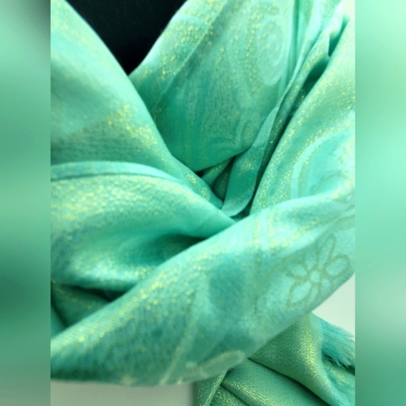 Silk Blend Aqua Green Metallic Floral Print Scarf  27"×74" - Picture 4 of 7